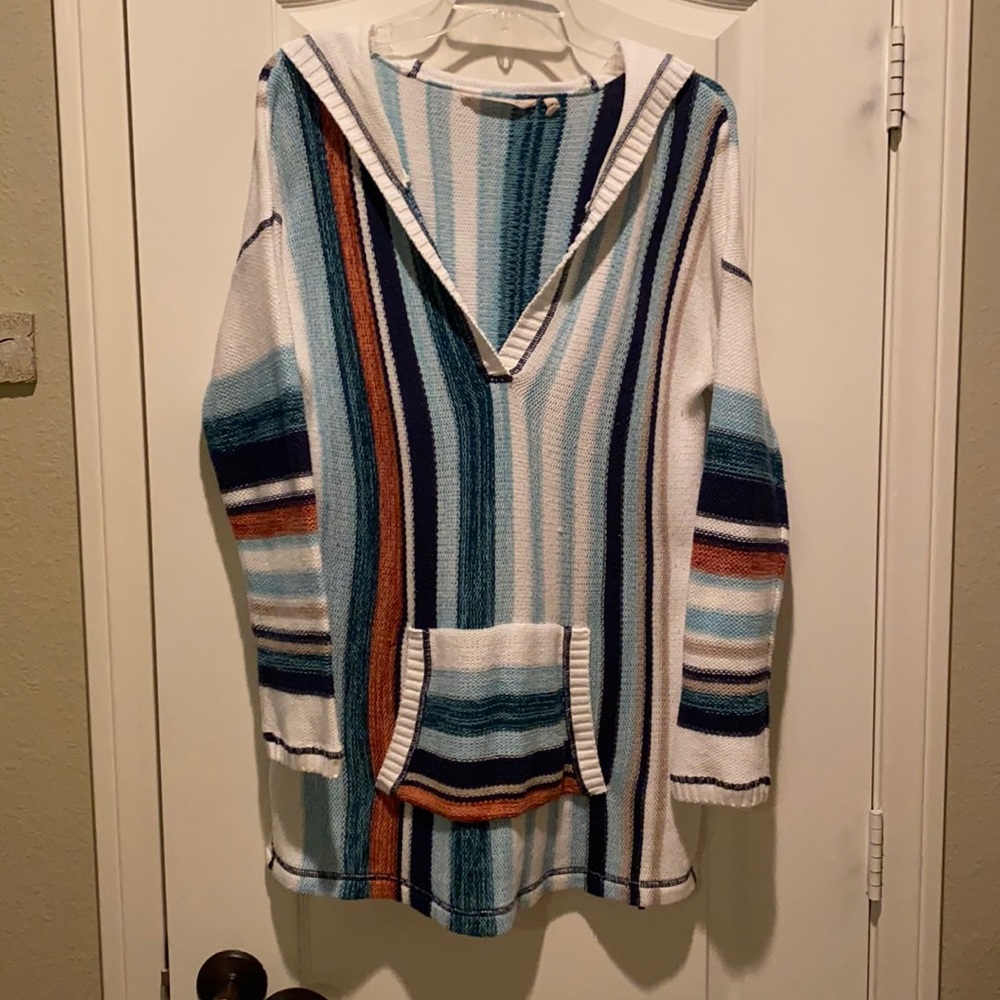 Cute lightweight hooded sweater pullover
